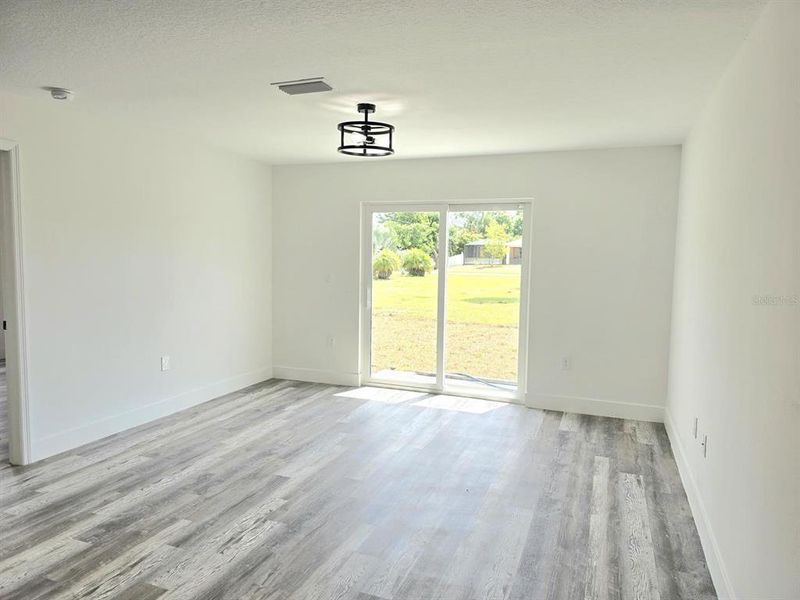 Spacious, unfurnished interior of a new home in , Port Charlotte (Image 22).