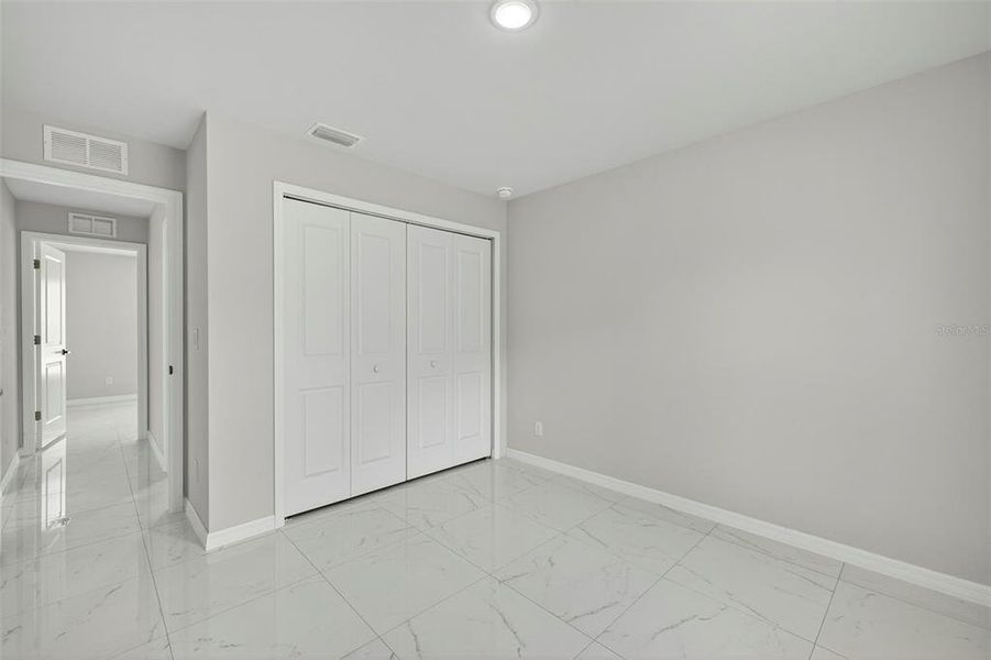 Spacious, unfurnished interior of a new home in , Lehigh Acres (Image 21).