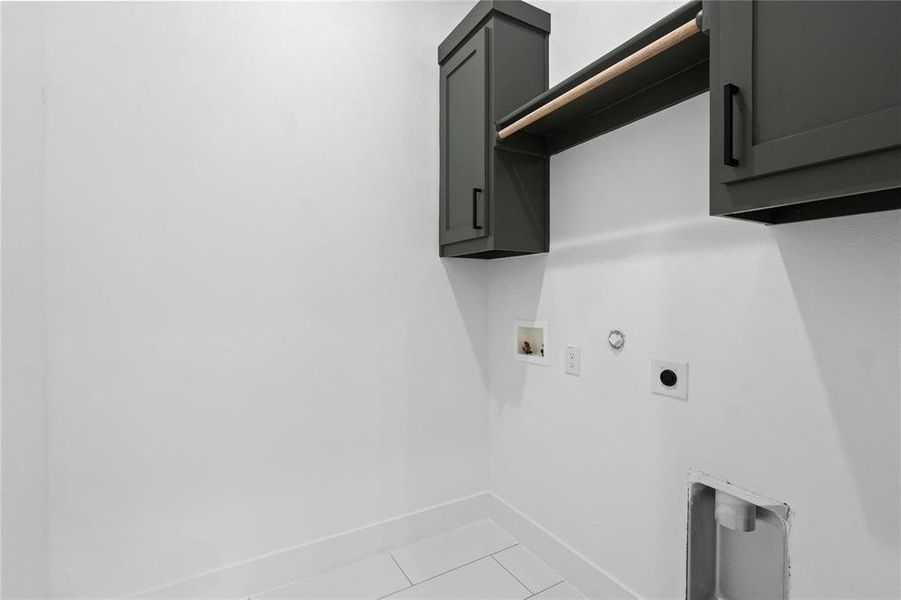 Spacious, unfurnished interior of a new home in , Arlington (Image 19).