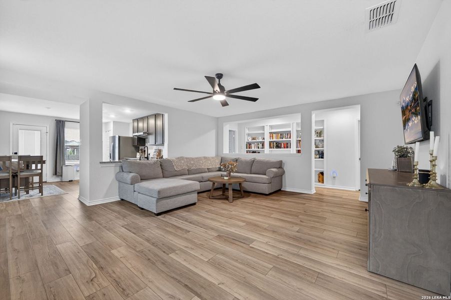 Furnished interior view inside a new home in , Boerne (Image 9).