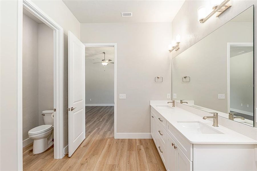 Furnished interior view inside a new home in Fairway Pointe at West End, Newberry (Image 3). Furnished interior view inside a new home in Fairway Pointe at West End, Newberry (Image 3).