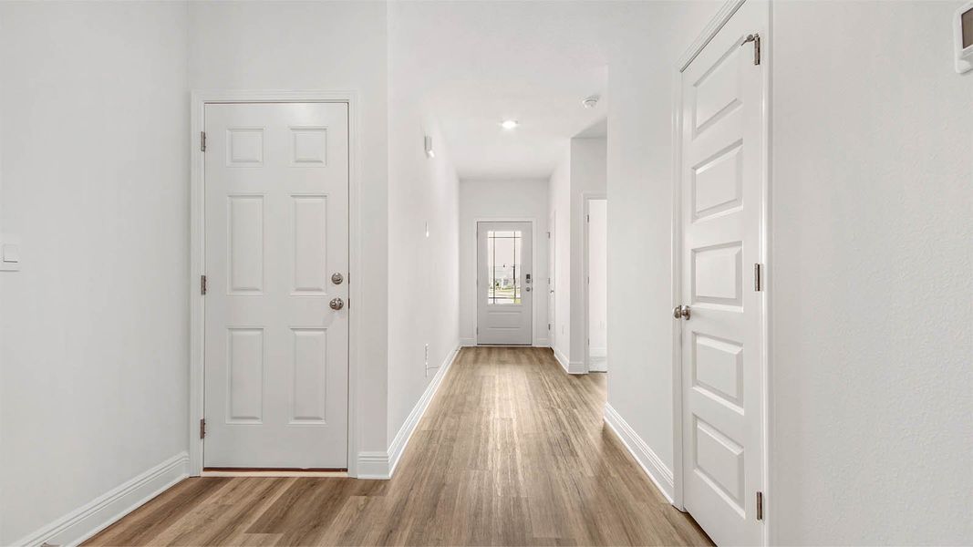 Spacious, unfurnished interior of a new home in Owl's Head Farms, Freeport (Image 14). Spacious, unfurnished interior of a new home in Owl's Head Farms, Freeport (Image 14).