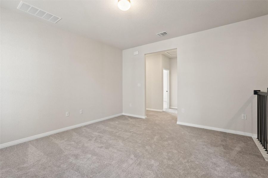 Spacious, unfurnished interior of a new home in Rolling Glen, Hutto (Image 23). Spacious, unfurnished interior of a new home in Rolling Glen, Hutto (Image 23).
