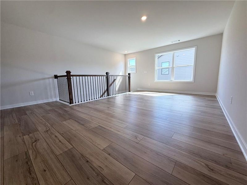 Spacious, unfurnished interior of a new home in Ponderosa Farms Reserve, Gainesville (Image 39).