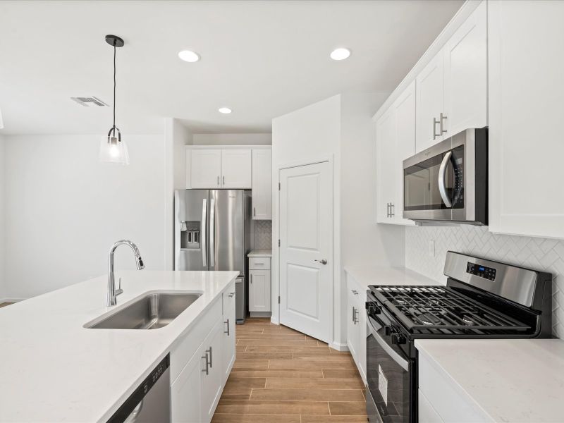 Welcome to the 2130 floorplan image taken at Fieldstone at Gladden Farms in Marana, AZ. Welcome to the 2130 floorplan image taken at Fieldstone at Gladden Farms in Marana, AZ.