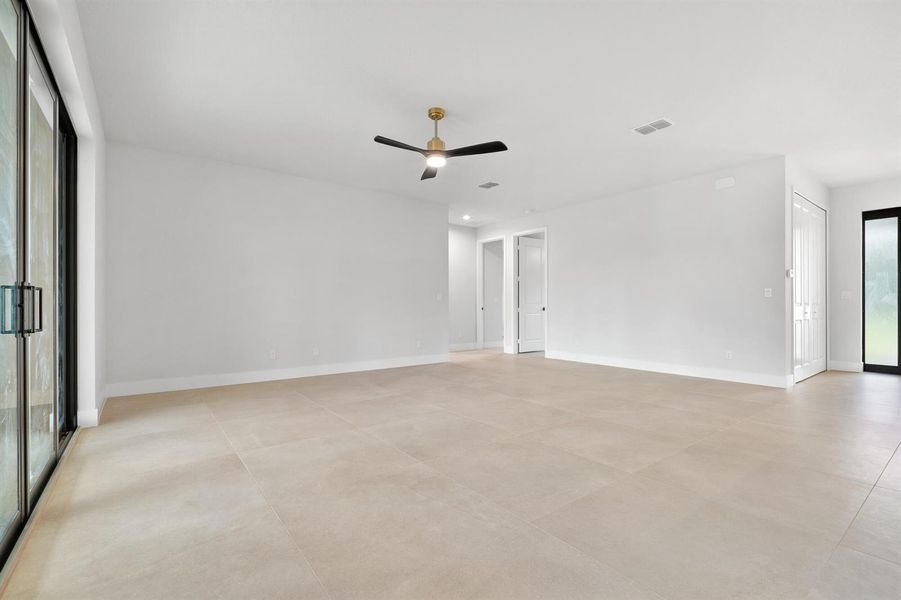 Living room 2
