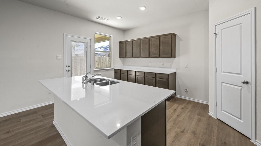 Furnished interior view inside a new home in Elevon, Lavon (Image 7).