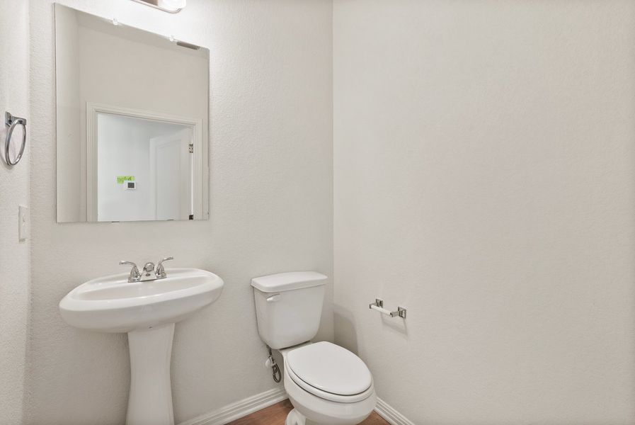 Furnished interior view inside a new home in Porter Country, Buda (Image 15).