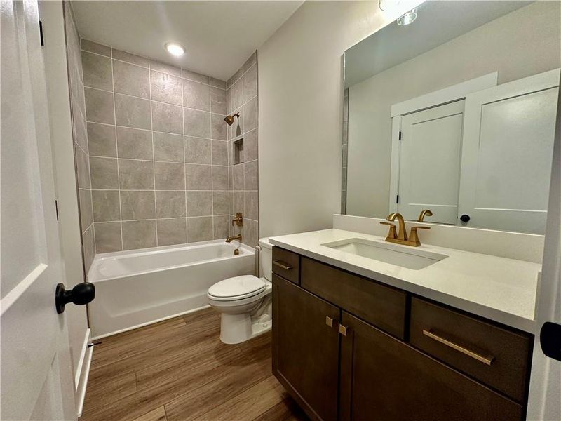 Furnished interior view inside a new home in Twin Lakes, Hoschton (Image 5).