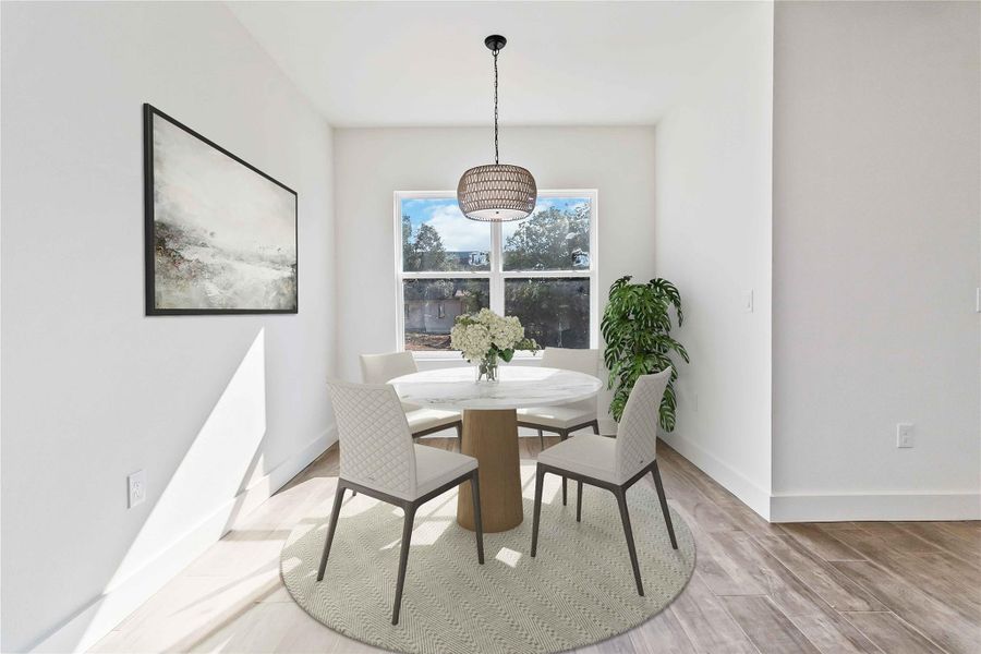 Dining area with added virtual staging Dining area with added virtual staging