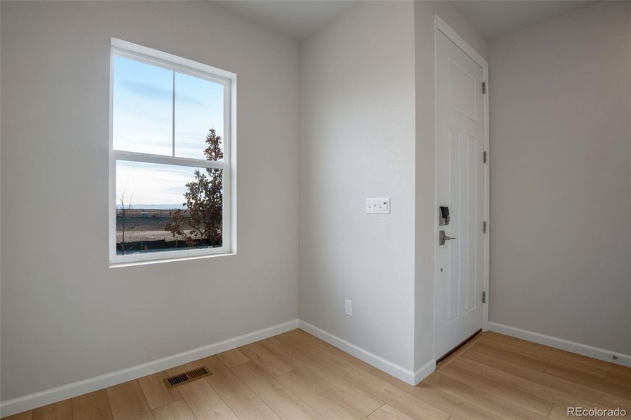 Spacious, unfurnished interior of a new home in Medley at Reunion Ridge, Commerce City (Image 21).