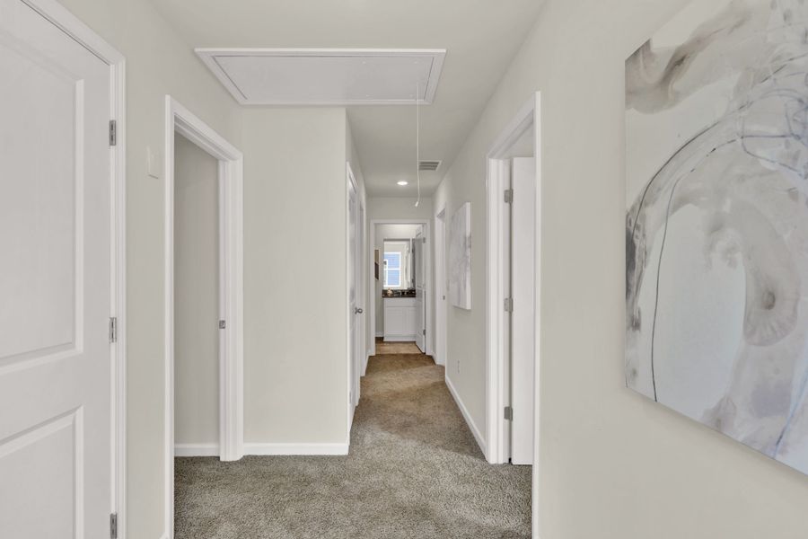 Representative unfurnished interior of a home built from the Darwin by D.R. Horton in Johnson Farms, Greeneville (Image 19).