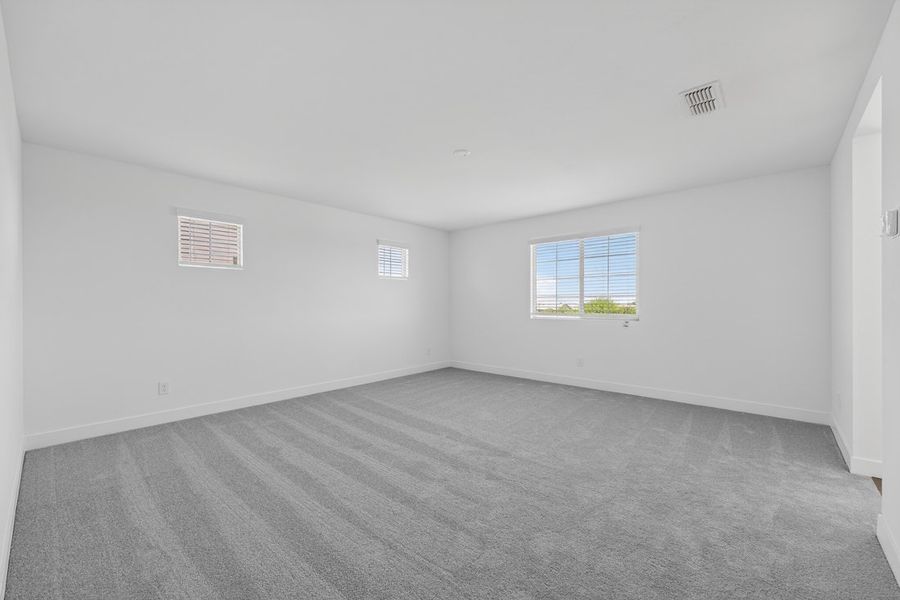 Spacious, unfurnished interior of a new home in La Mira, Mesa (Image 14). Spacious, unfurnished interior of a new home in La Mira, Mesa (Image 14).