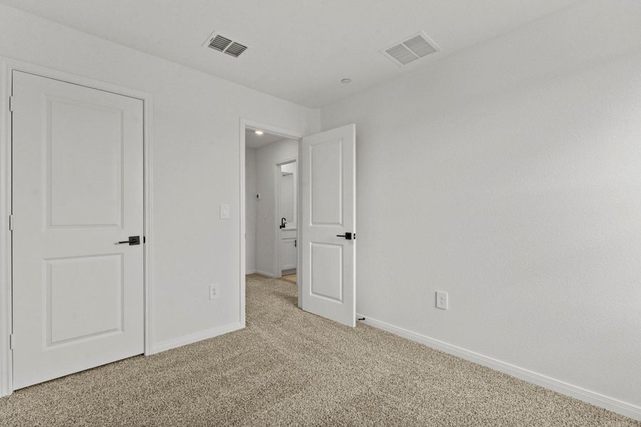 Spacious, unfurnished interior of a new home in Avery Centre, Round Rock (Image 25). Spacious, unfurnished interior of a new home in Avery Centre, Round Rock (Image 25).