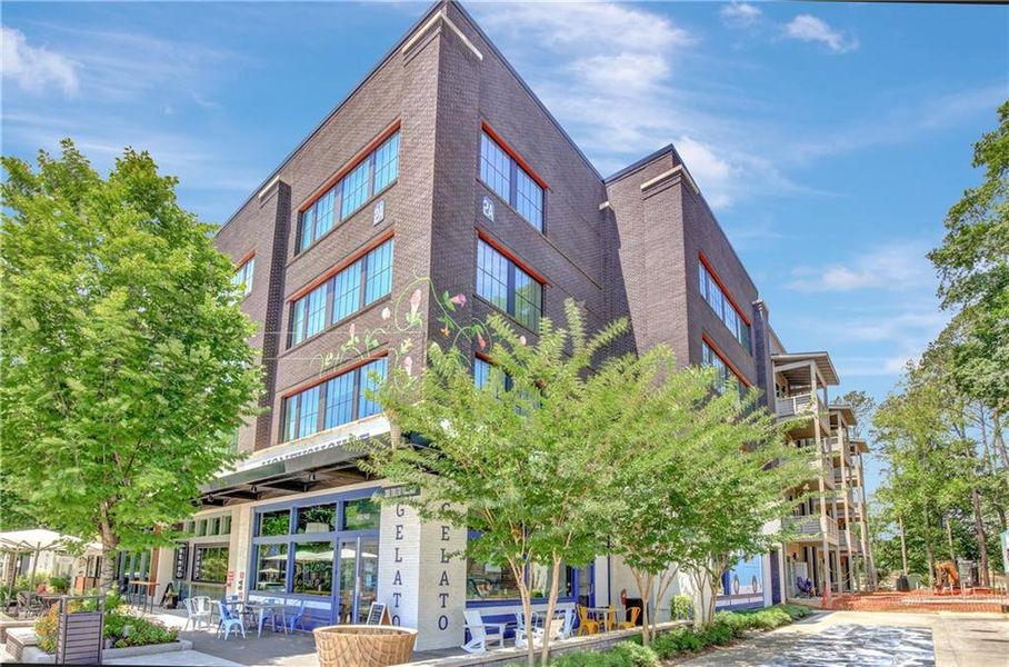 Condo located in Fayetteville, GA showcasing its design and architecture (Image 3).