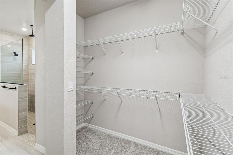 Spacious, unfurnished interior of a new home in Weslyn Park in Sunbridge 34', St. Cloud (Image 31).