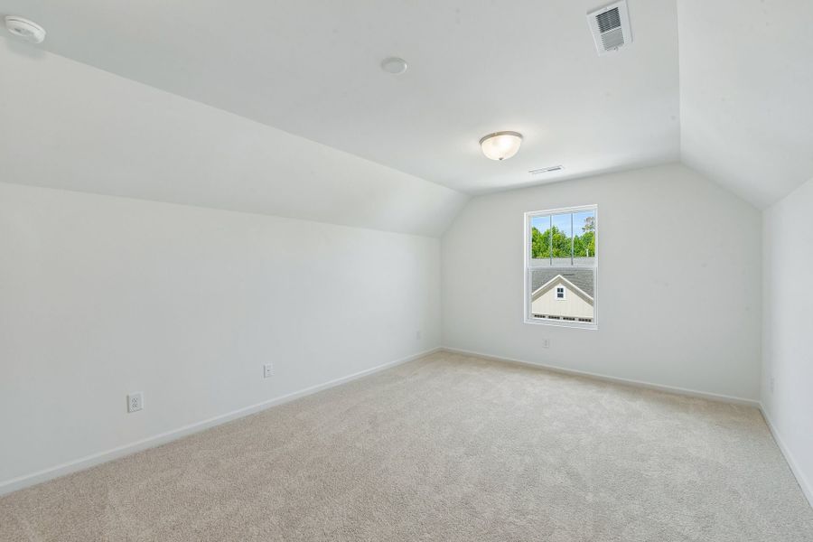 Spacious, unfurnished interior of a new home in Edgewater - The Cottages, Lancaster (Image 27).