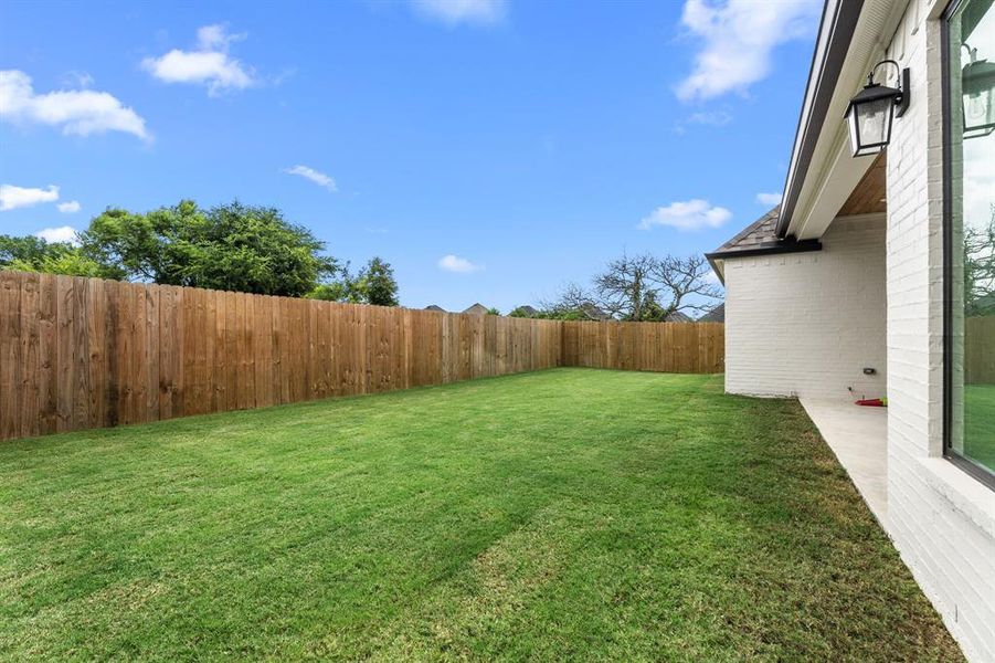 Exterior details and patio area of a home in , Tyler (Image 4).