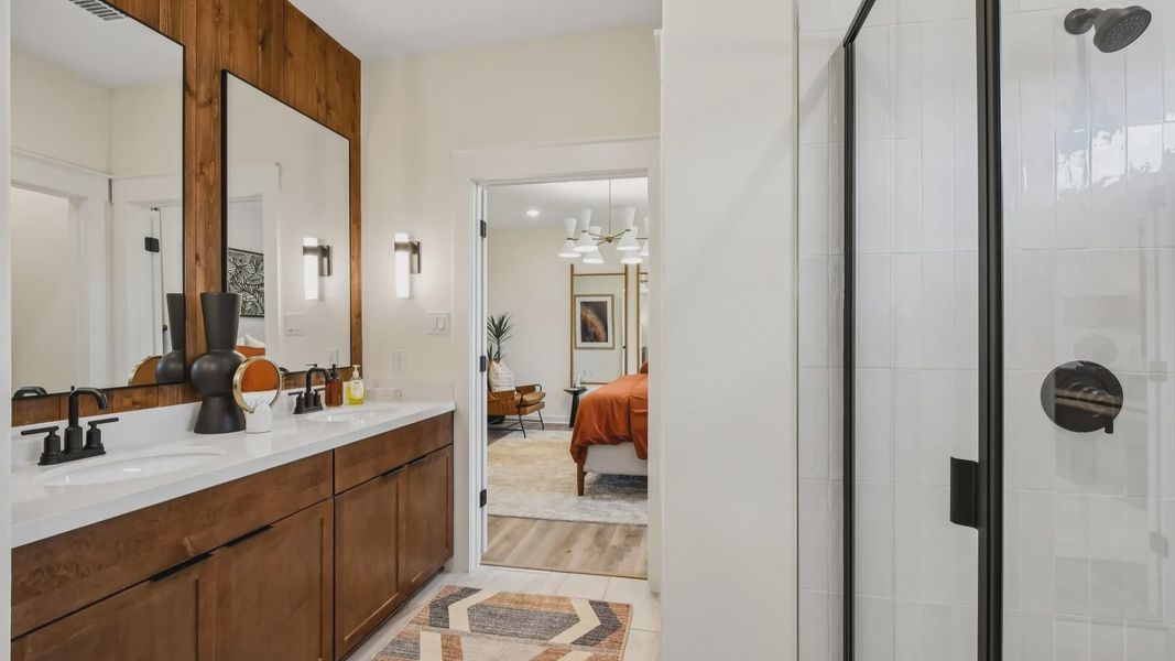 Furnished interior view inside a new home in Creeks Crossing, Elgin (Image 17).