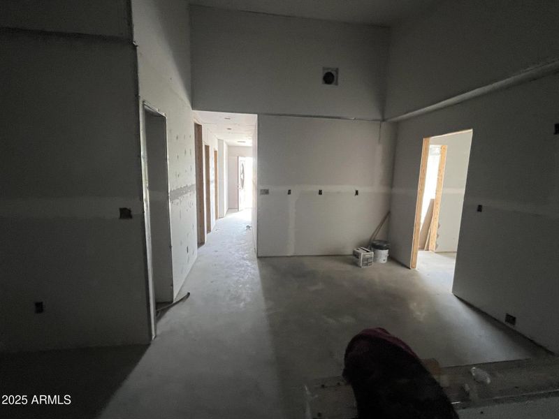 E0B85172-6BAF-46C1-8421-D0F2975BD956