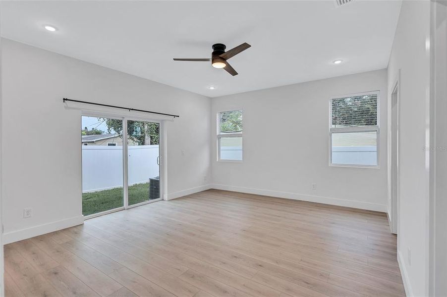 Spacious, unfurnished interior of a new home in , St. Petersburg (Image 14). Spacious, unfurnished interior of a new home in , St. Petersburg (Image 14).