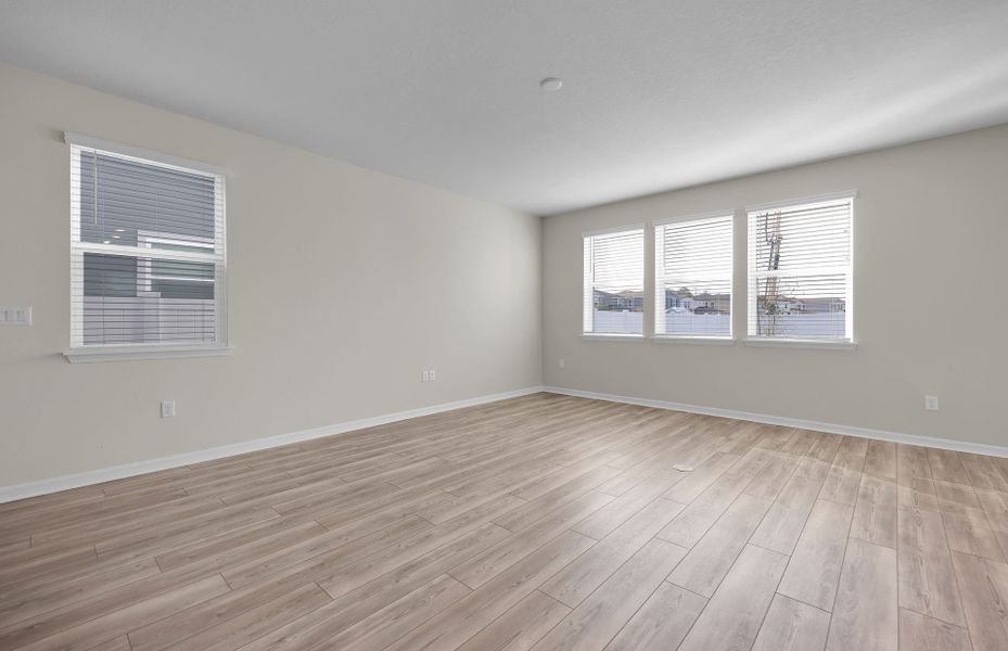 Spacious, unfurnished interior of a new home in The Preserve at Bannon Lakes, St. Augustine (Image 20).