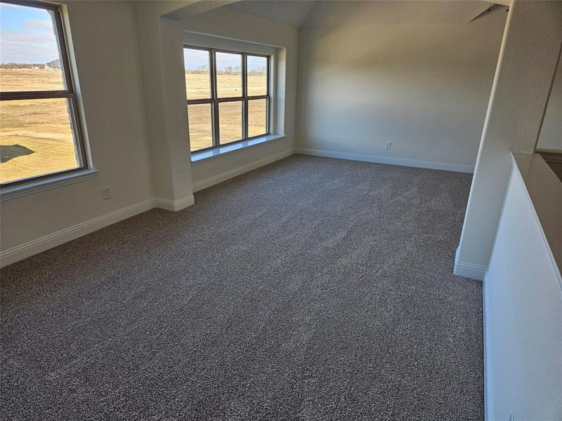Spacious, unfurnished interior of a new home in Corner Stone Ranch, Howe (Image 27).