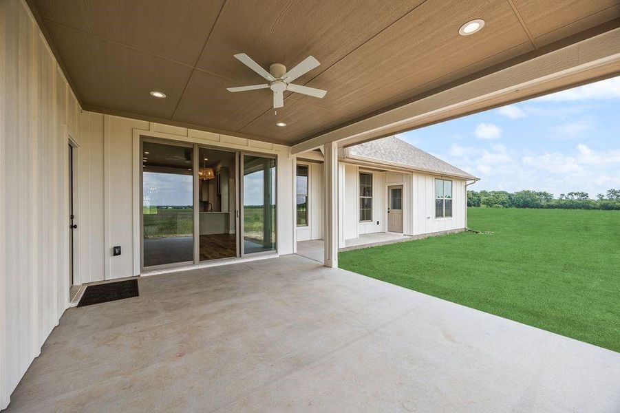Exterior details and patio area of a home in , Decatur (Image 24).