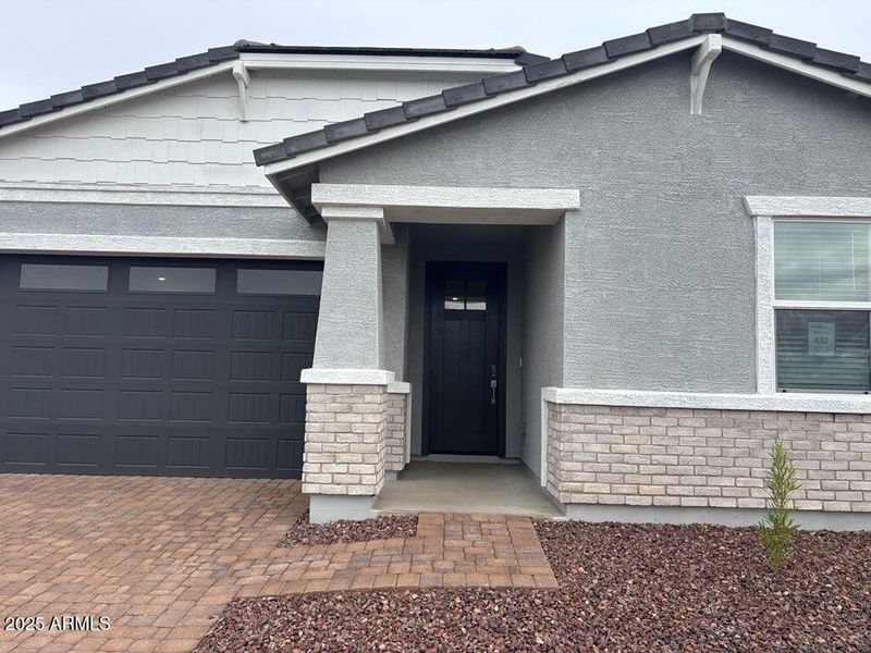 24404 W GROVE Street 24404 W GROVE Street