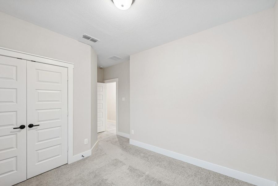 Spacious, unfurnished interior of a new home in , Katy (Image 16).