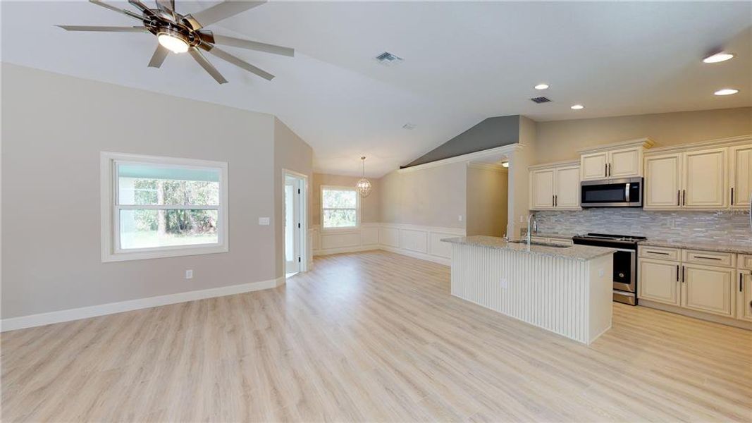 Spacious, unfurnished interior of a new home in , North Port (Image 23).