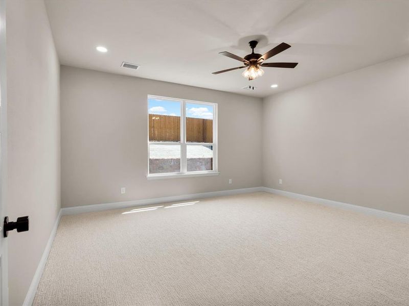 Spacious, unfurnished interior of a new home in , Springtown (Image 9).