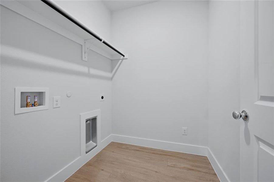 Spacious, unfurnished interior of a new home in , Forney (Image 26).