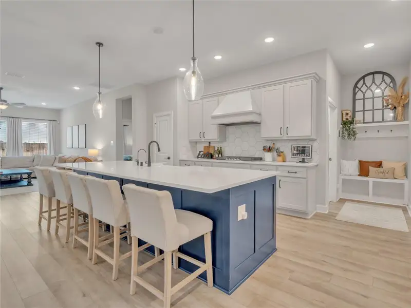 Kitchen & Breakfast Bar Kitchen & Breakfast Bar