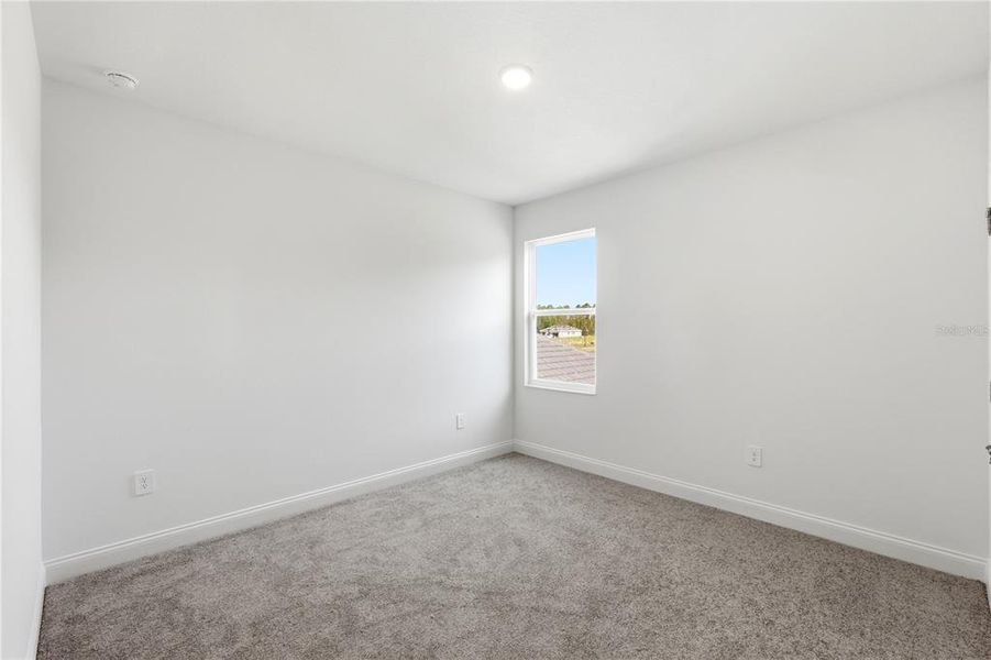 Spacious, unfurnished interior of a new home in Tamarack at Two Rivers, Zephyrhills (Image 5).