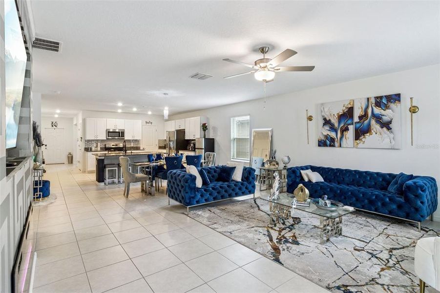 Furnished interior view inside a new home in , Lakeland (Image 4).