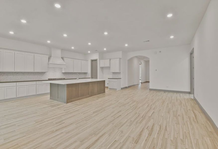 Plan 4132 lounge/kitchen - 5 of 17