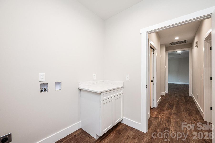 Image 41 of a home in .