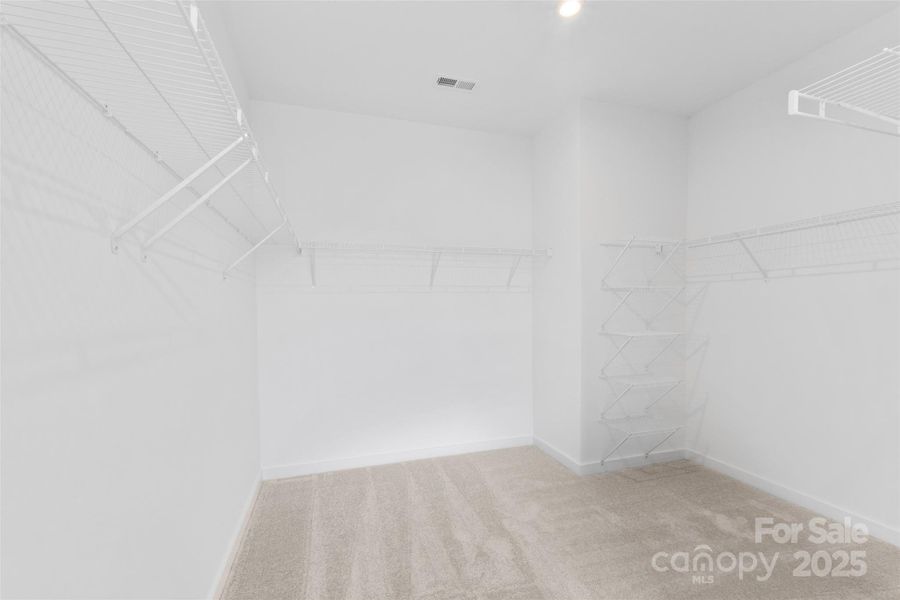 Image 31 of a home in .