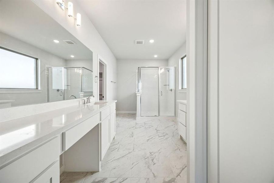 Primary Bathroom in the Wimbledon home plan by Trophy Signature Homes – REPRESENTATIVE PHOTO Primary Bathroom in the Wimbledon home plan by Trophy Signature Homes – REPRESENTATIVE PHOTO