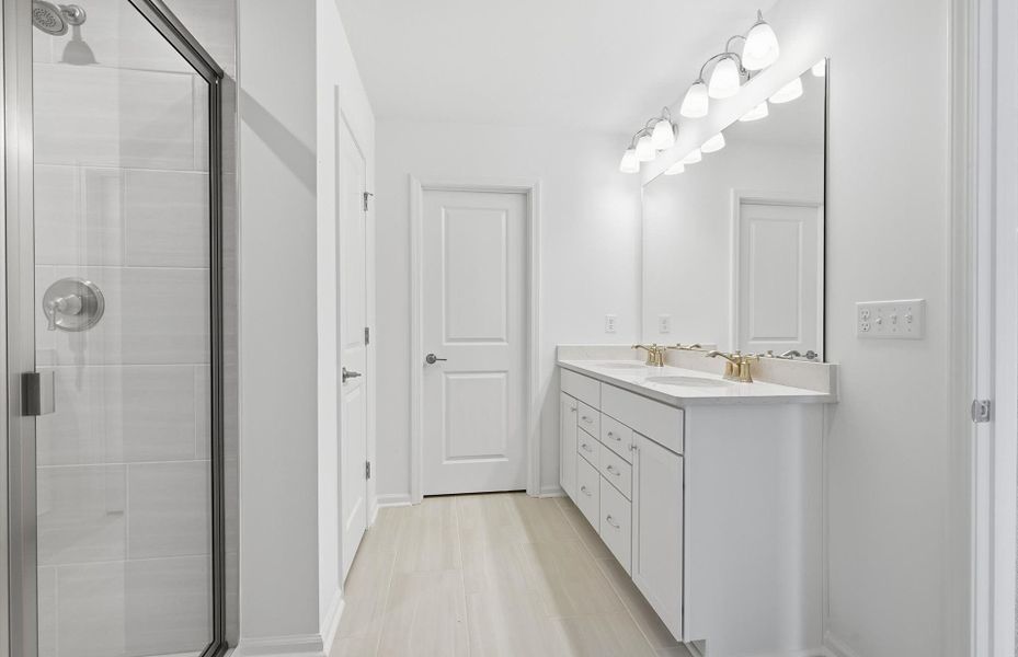 Furnished interior view inside a new home in Briarwood Reserve, Spartanburg (Image 10).