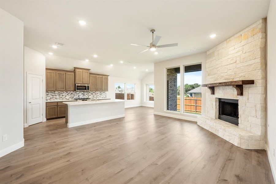 Image 30 of a home in Sunset Ridge. Image 30 of a home in Sunset Ridge.