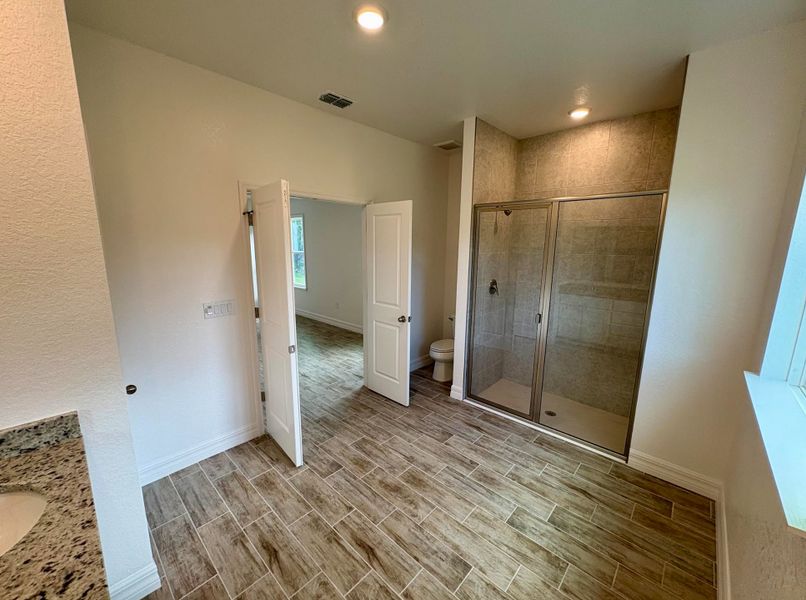 Image 10 of a home in North Port. Image 10 of a home in North Port.