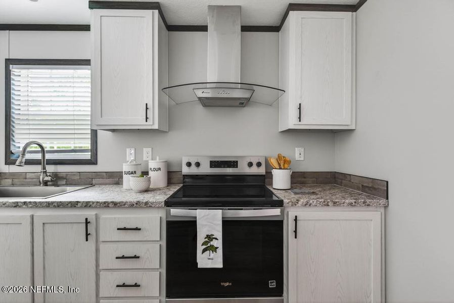 Furnished interior view inside a new home in , Middleburg (Image 31).