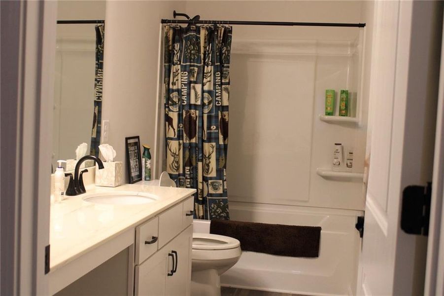 Furnished interior view inside a new home in , Cartersville (Image 14).