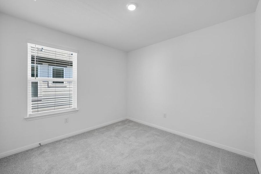 Spacious, unfurnished interior of a new home in Longview 40s, Del Valle (Image 13).