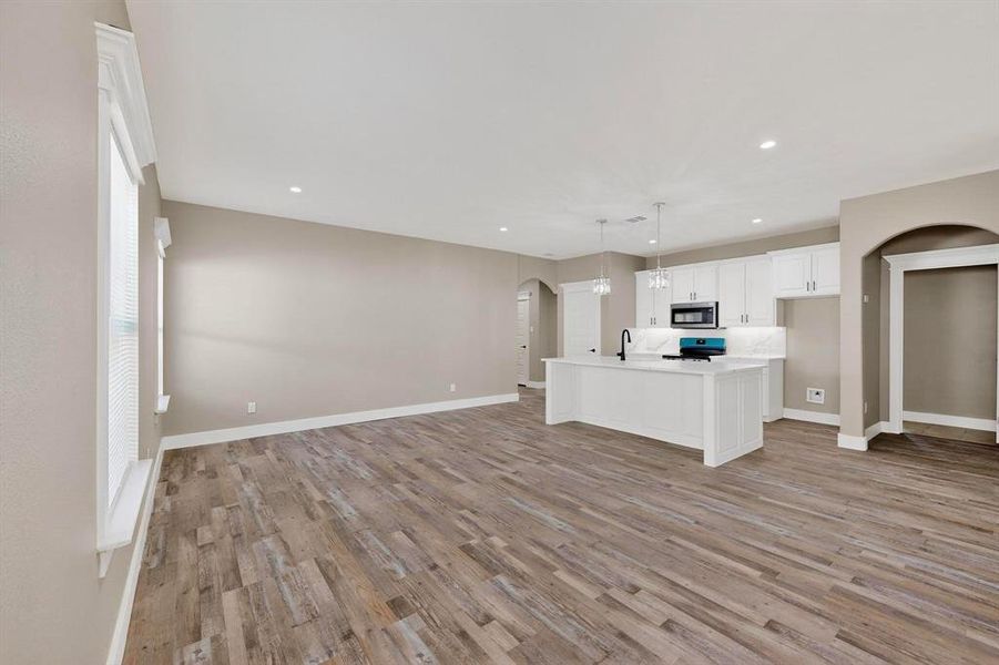 Spacious, unfurnished interior of a new home in , Terrell (Image 18).