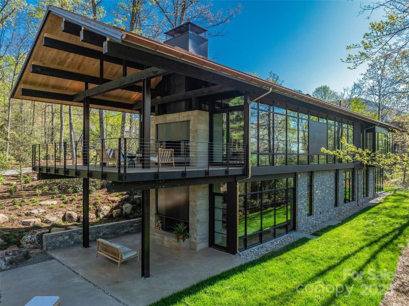 Image 35 of a home in .