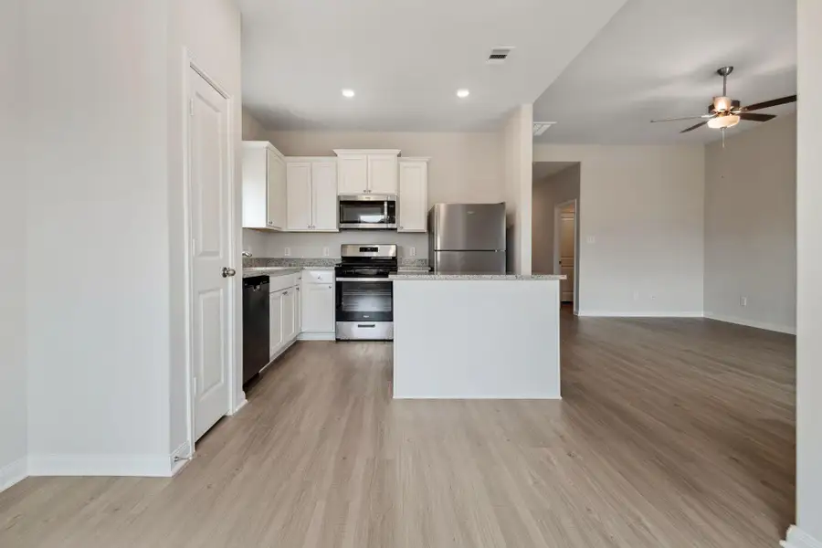 Image 23 of a home in Trails at Cochran Ranch. Image 23 of a home in Trails at Cochran Ranch.