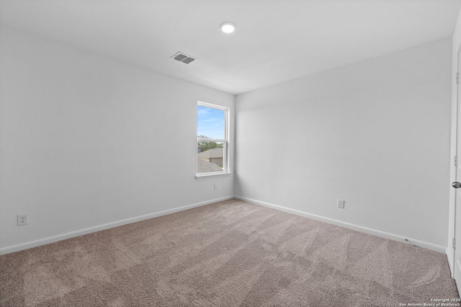 Spacious, unfurnished interior of a new home in Preserve at Medina, Von Ormy (Image 20). Spacious, unfurnished interior of a new home in Preserve at Medina, Von Ormy (Image 20).
